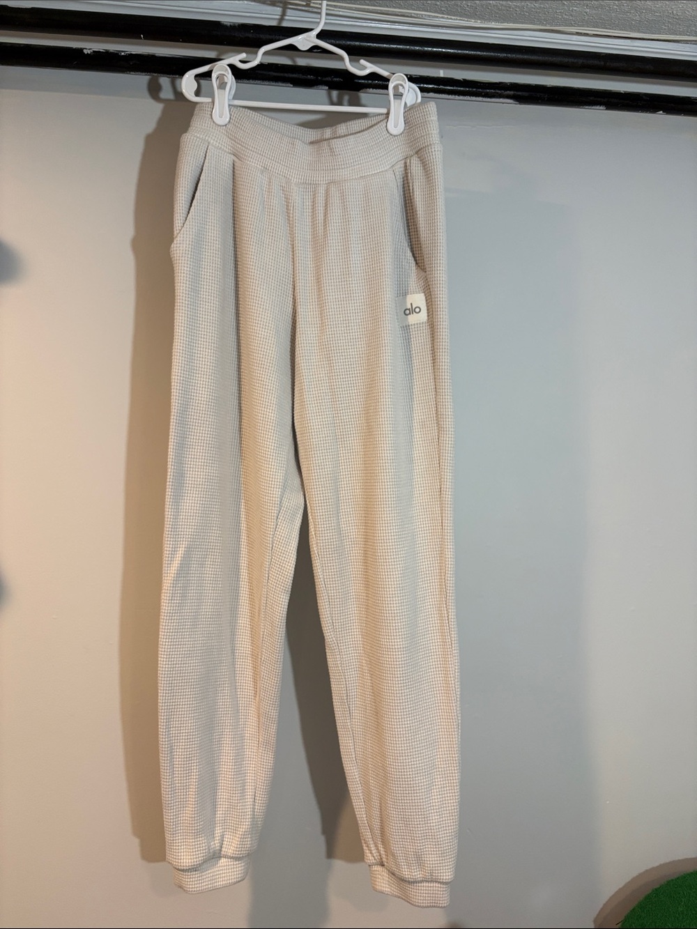 ALO Yoga Cream Waffle Joggers